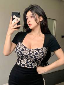 Camiseta de mujer de manga corta y ajuste delgado con cuello cuadrado, estampado floral de verano, tops cortos para mujer, tops lindos de Pascua, tops para salir - Multicolor - Ver 7