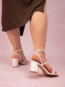 Wide Fit Women's Leather Buckle Strap Roman Sandals With Cut-Outs, Ankle Straps, And Chunky Heels For Summer