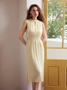 MOTF PREMIUM FAUX PEARL KEYHOLE NECK PLISSE DRESS - Yellow - View 10