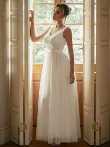 LVNES 女士 A 字型简约婚纱 V 领薄纱无袖复古婚纱 - 白色 - 查看 3