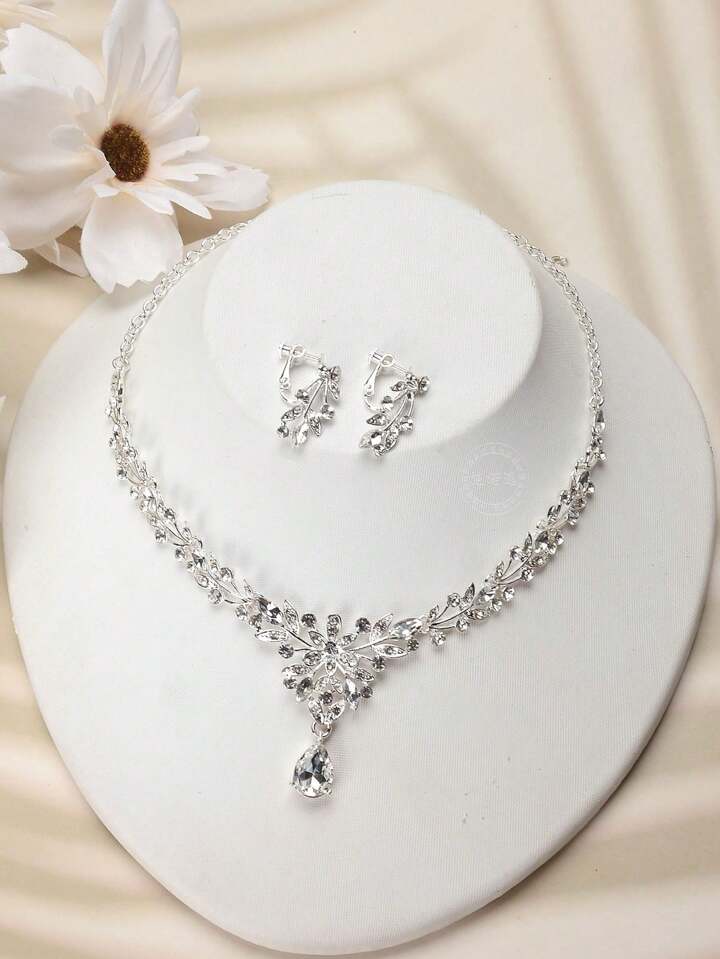 3pcs/Set Fashionable Alloy Rhinestone Glass Flower Decor Necklace  
