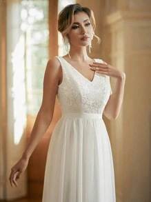 LVNES 女士 A 字型简约婚纱 V 领薄纱无袖复古婚纱 - 白色 - 查看 6