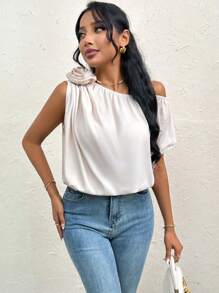 SHEIN Privé قميص أنيق أحادي اللون غير متماثل الكتف مع زخرفة زهرة ثلاثية الأبعاد - لون مشمشي - مشاهدة 3