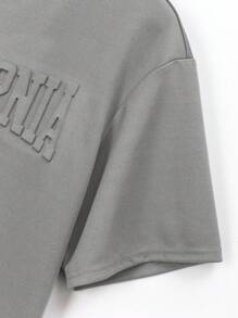 SHEIN 青少年男生3D浮雕字母印花下垂短袖休閒上衣 - 灰色 - 查看 3