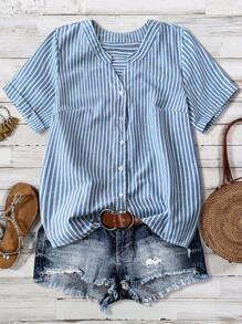 SHEIN LUNE Plus Size Women's Short Sleeve Striped Notched V-Neck Casual Shirt For Summer