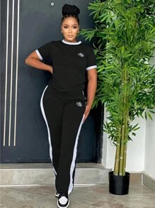 Xyvia Women's Round Neck Contrast Color Edges Flower Printed Short Sleeve T-Shirt And Pants Set, Summer - Black - View 3