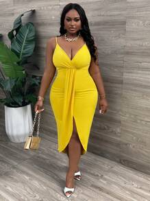Slaydiva Vestido amarillo para mujer de talla grande con cuello halter, divisiones y plisado - Amarillo - Ver 1