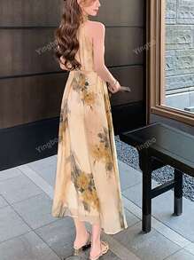 Sommerliches elegantes A-Linie Kleid mit Schmetterlingsdruck und Neckholder