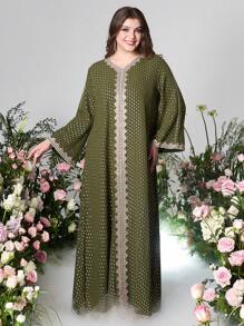 Moss Green V-Neck Long Sleeve Lace Patchwork  Loose Plus Size Arabic Clothing With Golden Stamping - Green - View 1