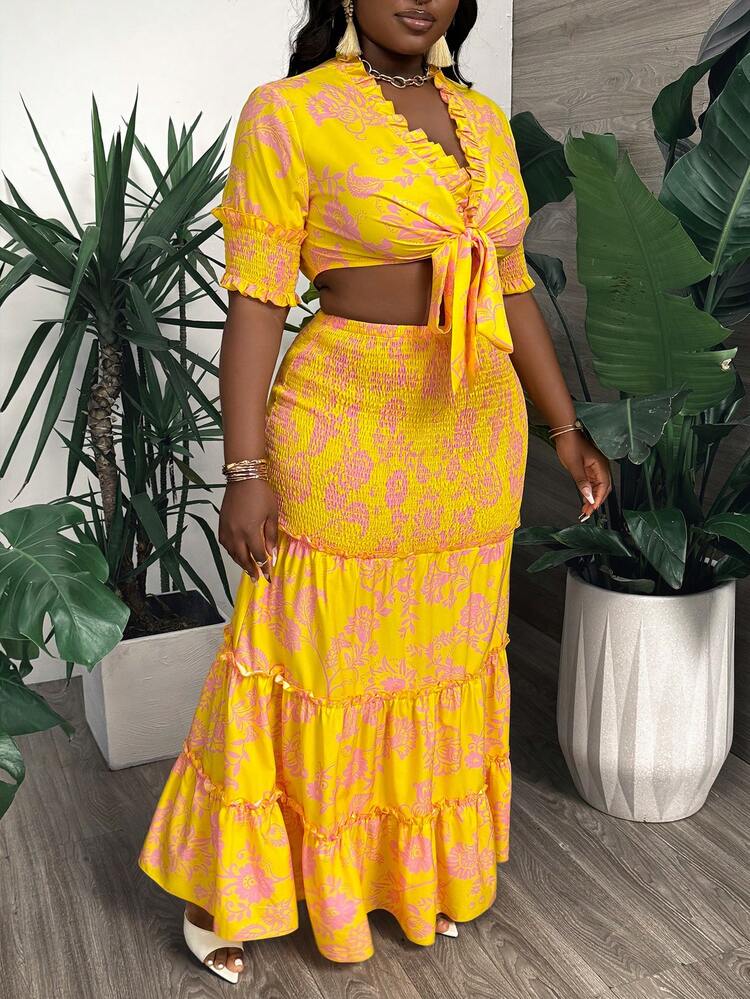 Elegant And Romantic Plus Size Women's Printed Skirt With Ruffle Hem Shirred Top Set