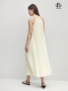 BizChic Vestido de línea A elegante y plisado de color crema para el verano, con tirantes y forro