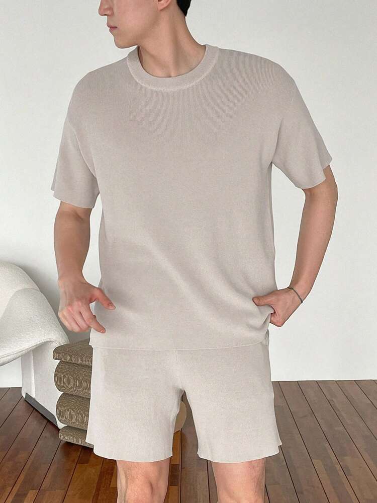 Men's Summer Solid Color Round Neck Short Sleeve Casual T-Shirt And Shorts Set