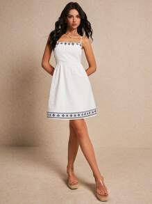 Poéselle 女士时尚花卉刺绣细肩带连衣裙、撞色刺绣吊带娃娃裙、小号白色连衣裙、白色吊带连衣裙、娃娃裙、白色夏季连衣裙 Bridgerton Boho - 白色 - 查看 5