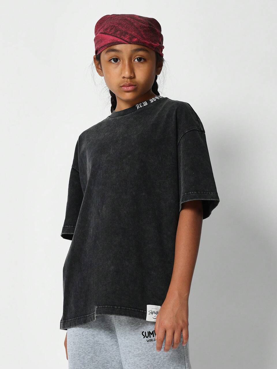 T-shirt lavé pour filles d'âge intermédiaire avec impression arrière