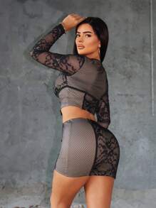 SHEIN SXY Conjunto de top corto sexy y falda mini ajustada de encaje para conciertos del Club del Orgullo para mujeres, verano