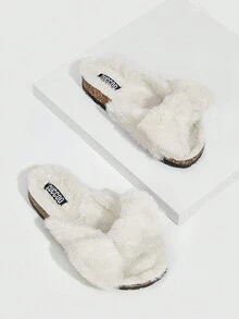 Cuccoo Women's Fashion Round Toe Fluffy Slippers - White - View 5