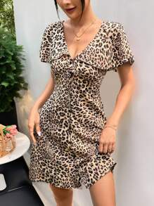 SHEIN Essnce Chi tiết nút in hình động vật Váy trà mini tay bồng - Nhiều màu - Xem 7