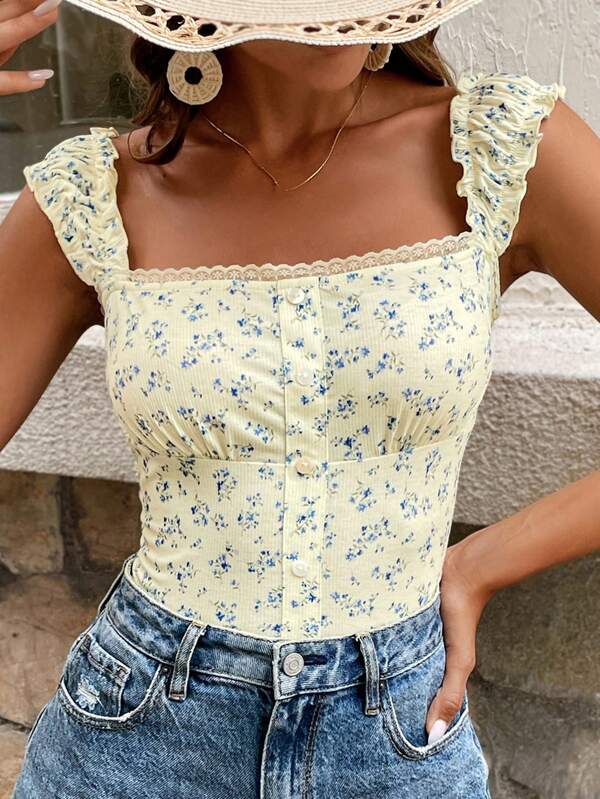 SHEIN Frenchy Topuri drăguțe de damă, cu imprimeu floral, din dantelă, mozaic, cu guler pătrat, top casual de vară galben deschis, cu flori mici, curea de umăr elastică, top cu guler generos cu îmbinare din dantelă, top tricotat cu nasturi Bridgerton