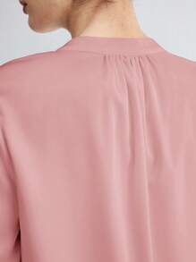 BizChic 女士夏季純色V領短泡袖優雅上衣 - 藕粉色 - 查看 8