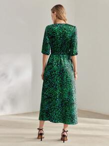 MOTF PREMIUM VESTIDO ESTAMPADO DE LEOPARDO COM DECOTE TRANSPOSTO, MANGAS BUFANTES E CINTO