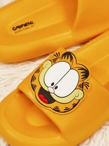 GARFIELD X SHEIN Women Cartoon Pattern Plastic Slippers, For New Year Holiday, Valentines For Casual Beach Style