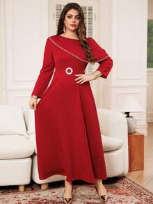Rochie Arabă De Femei Cu Mânecă Lungă Bordeaux Gât Asimetric Impodobit cu Strass Cu Curea