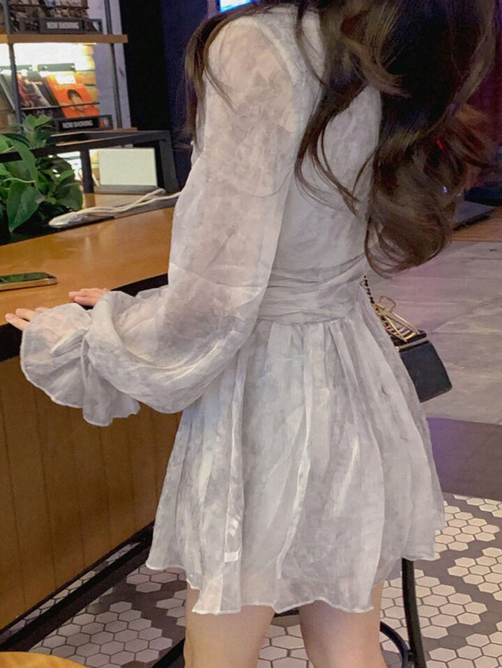 【ETRO】フローラルプリント Vネック シャツドレス ETRO】フローラル プリント V ネック ミディ ドレス
