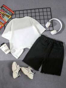 SHEIN Conjunto casual de dos piezas para niño preadolescente con estilo simple y estampado urbano - Negro - Ver 2