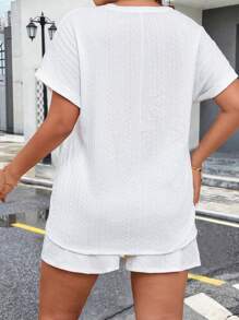 Calvaya Set di maglietta in maglia con scollo a V e bordo arricciato, maniche corte, con decorazione in resina e pantaloncini aderenti minimalisti, taglia grande, adatto per l'uso casual e per il pendolarismo