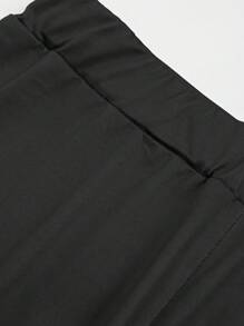 Zolique Ombre Letter Print Pleated Collar Short Sleeve T-Shirt And Solid Color Shorts Set For Summer - Black - View 3