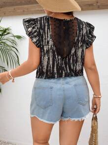 SHEIN Frenchy 大尺碼假日休閒鑲嵌蕾絲連衣裙，圓領拼接波浪袖花卉印花襯衫 - 彩色 - 查看 4