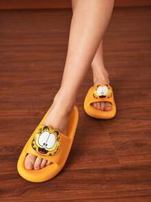 GARFIELD X SHEIN Women Cartoon Pattern Plastic Slippers, For New Year Holiday, Valentines For Casual Beach Style
