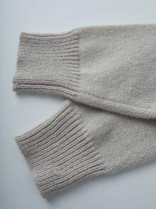 SHEIN LUNE 女性時尚可愛小花印花v領針織開衫 - 卡其色 - 查看 5