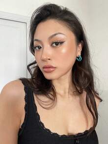 DAZY 女性時尚極簡主義日常耳環 - 藍色 - 查看 4
