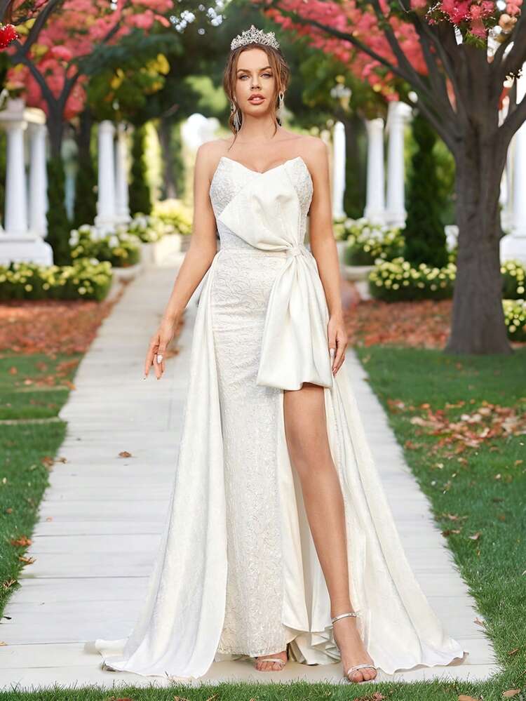 Elegant Strapless Lace Spliced Large Bowknot And Glittering Train Mermaid Bridal Gown