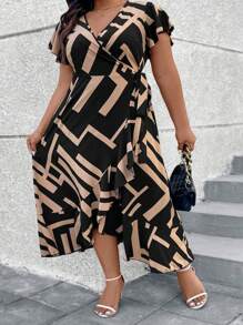 SHEIN CURVE+ Vestido largo de mujer de talla grande con bloque de color, estampado geométrico, volante en el bajo y lazo para atar, para uso casual de verano - Negro - Ver 1