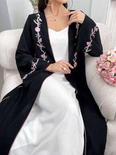 Yasmyna Women's Elegant Long Sleeve Modest Arabian Robe Abaya With Floral Embroidery