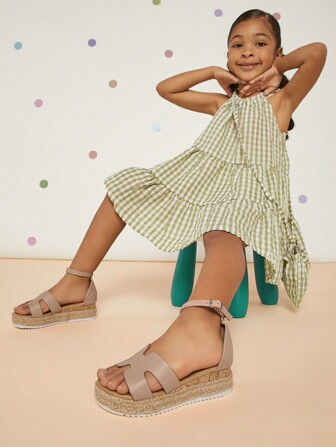 Mini mi 兒童純色新款夏季平底涼鞋，適用於家居和戶外休閒穿著