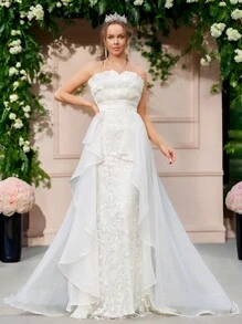 SHEIN Belle 優美的蕾絲和紗綢拼接婚紗，荷葉邊領口，A字形短裙，長尾和飄逸的下擺 - 米色 - 查看 1