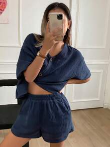 Livesso Minimalist Texture Pleated Fabric Short Sleeve Shorts Homewear Set With Wooden Button Decoration Pajama