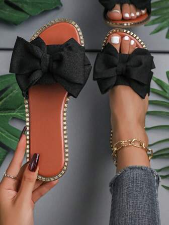 Damen Flache Pantoffeln, Sandalen mit Rundspitze und Schmetterlingsmuster, Offene Zehenschuhe für den Sommer, Leicht, Valentinstag