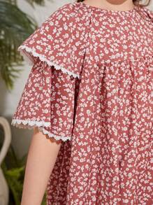 Vestido casual de manga corta con cuello redondo, diseño de flores diminutas tejidas y detalles de volantes para niña preadolescente, ideal para vacaciones - Rosa Pálido - Ver 6