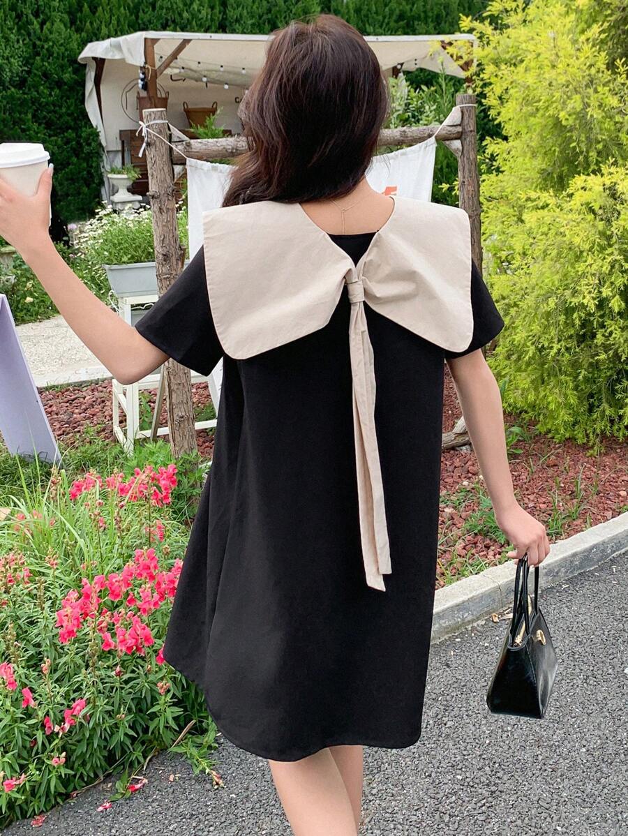 DAZY Vestido corto de verano con cuello de Peter Pan de color contrastante y manga corta para mujer