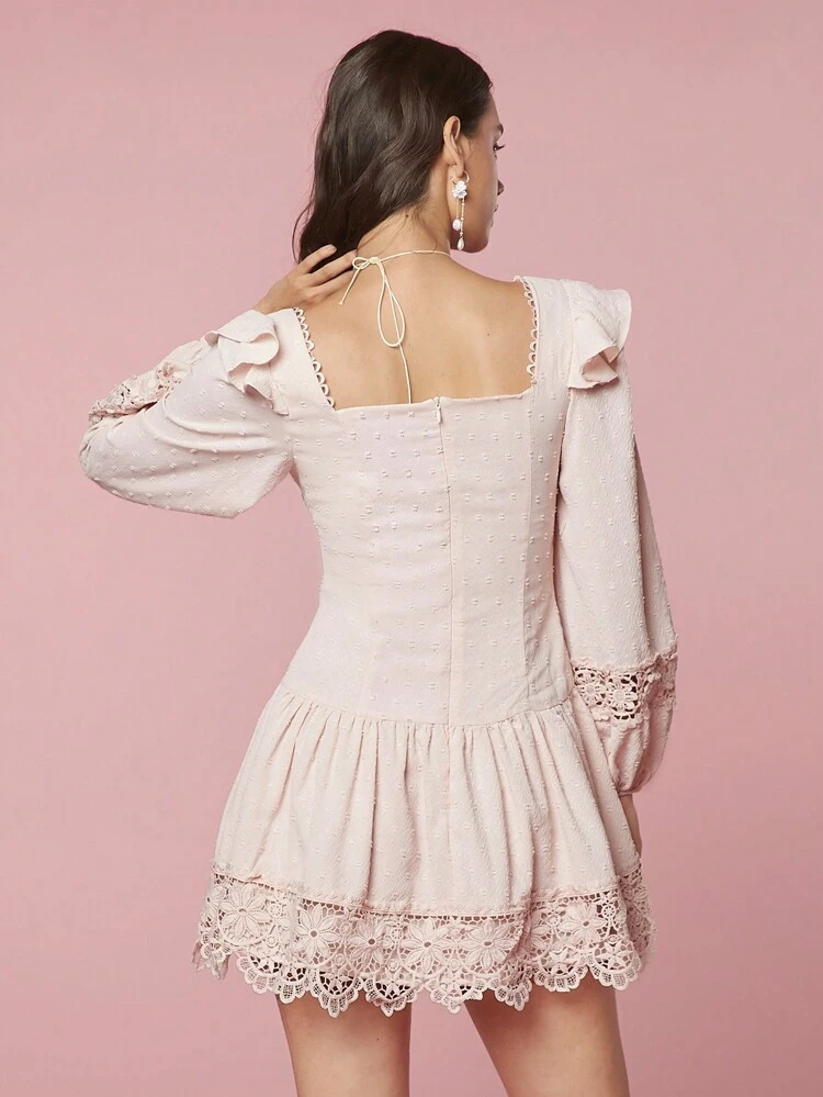 Vestido Elegante Primavera/Verão Feminino com Decote Coração, Manga Comprida com Ruffles E Bainha com Ruffles em Patchwork