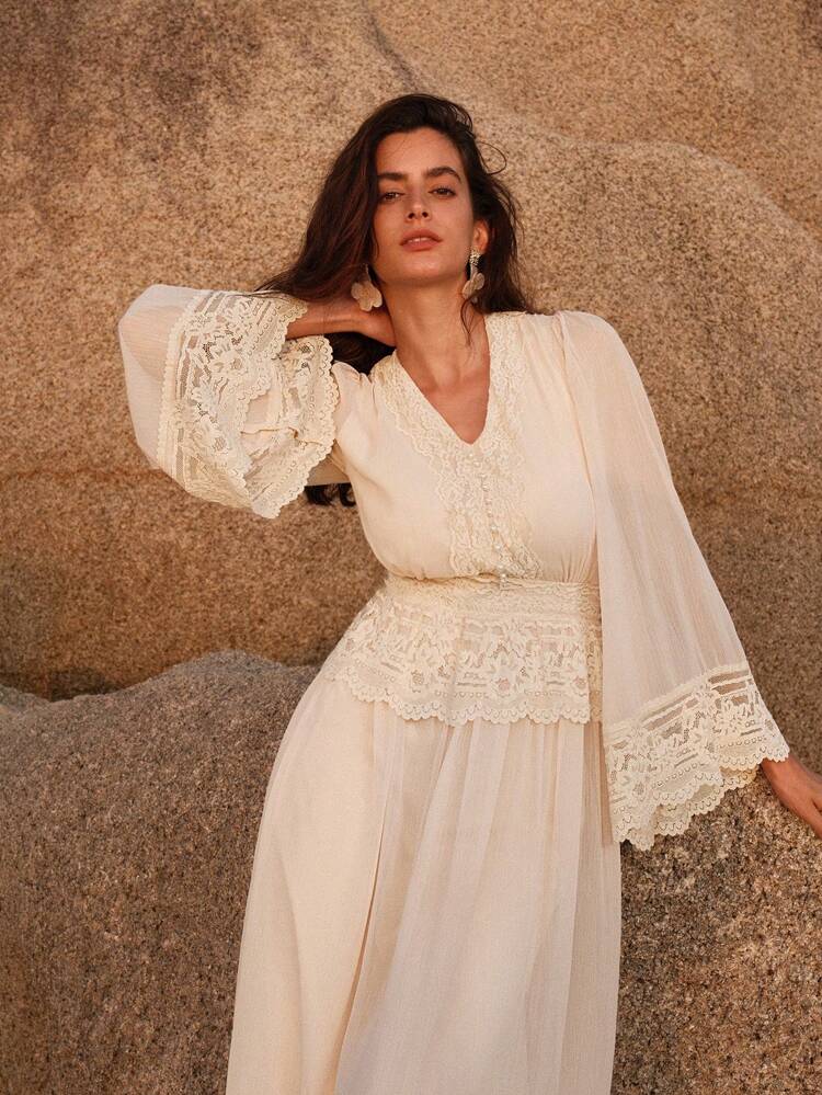 French Niche Design High-End Exquisite Elegant Beige Lace Chiffon Dress