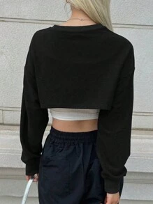 SHEIN EZwear Women Casual Letter Print Ultra Short Sweatshirt,Long Sleeve Tops Graduation Back To School Pullover Fall Black And White,Autumn,Streetwear,Everyday - Black - View 2
