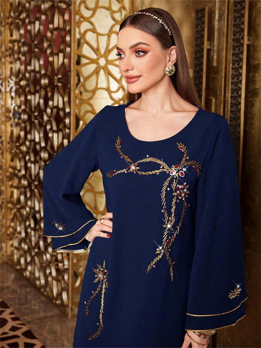 Al Najma 长袖水钻圆领优雅阿拉伯朴素连衣裙 - 藏蓝色 - 查看 1