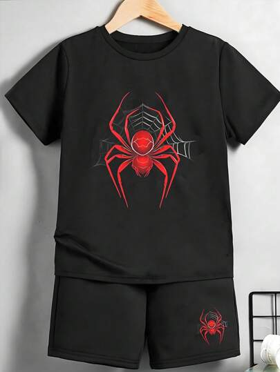 SHEIN 男童時尚蜘蛛印短袖T恤與短褲套裝