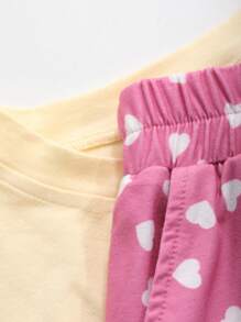 Livesso 簡約寬鬆上衣＆心形全印花短褲睡衣套裝 - 黃色 - 查看 7