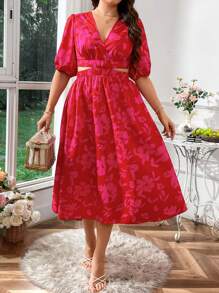 Breezaya Robe trapèze grande taille à col en V et à découpe - Rose vif - Voir 6